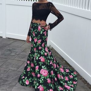 Sherri Hill prom dress